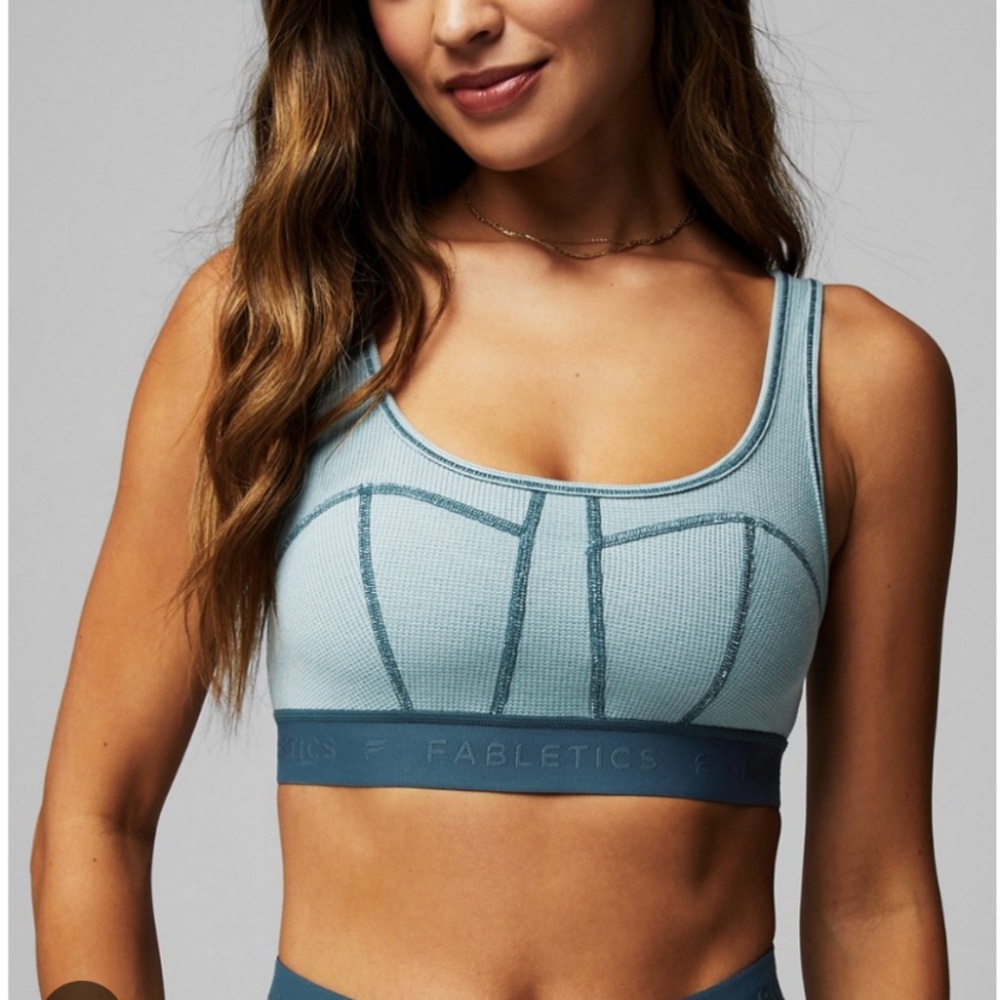 NWOT Fabletics Waffle Sports Bra